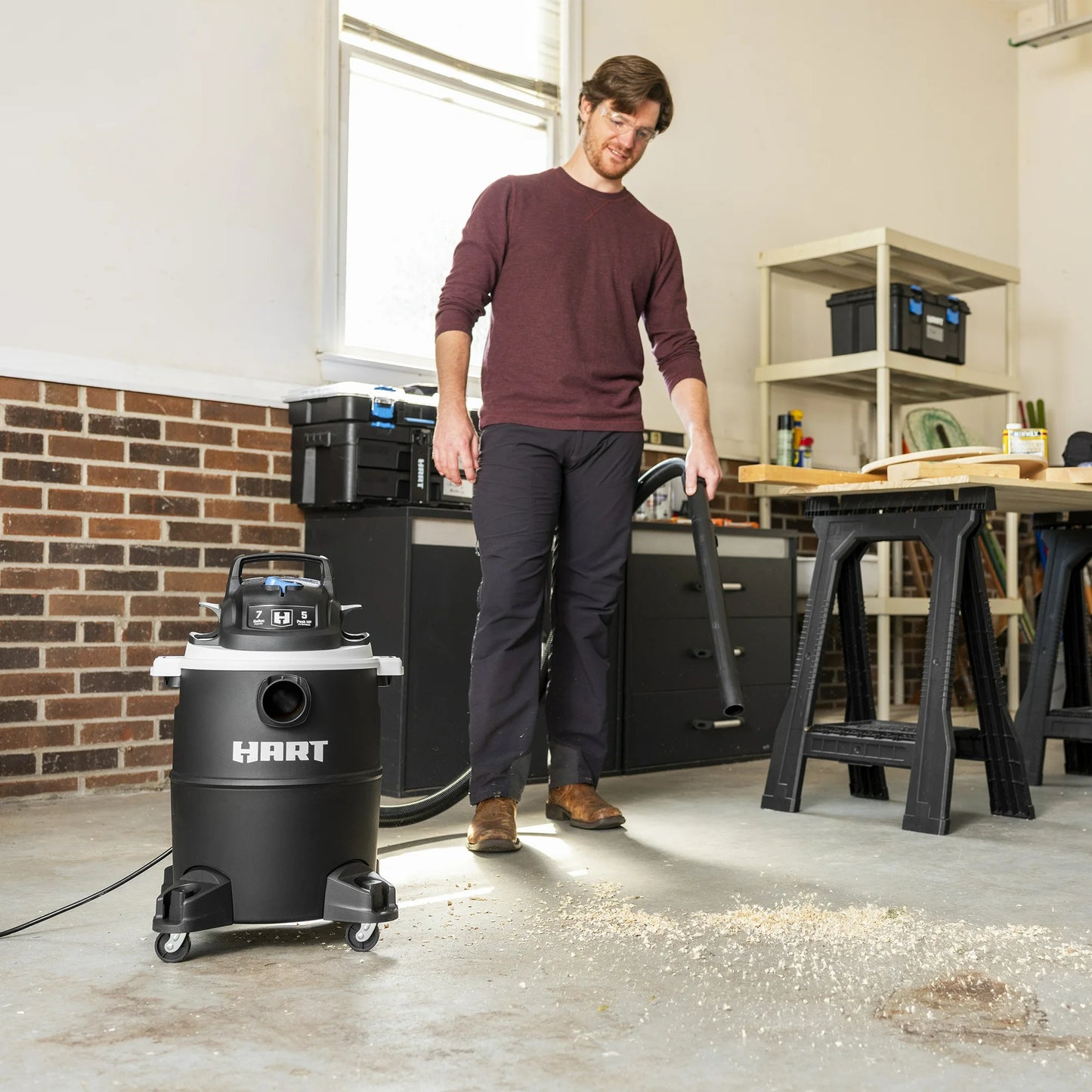 HART Aspiradora en Seco/húmedo de Poliéster de 7 Galones y 5 Picos CV, VOC708PF 3701
