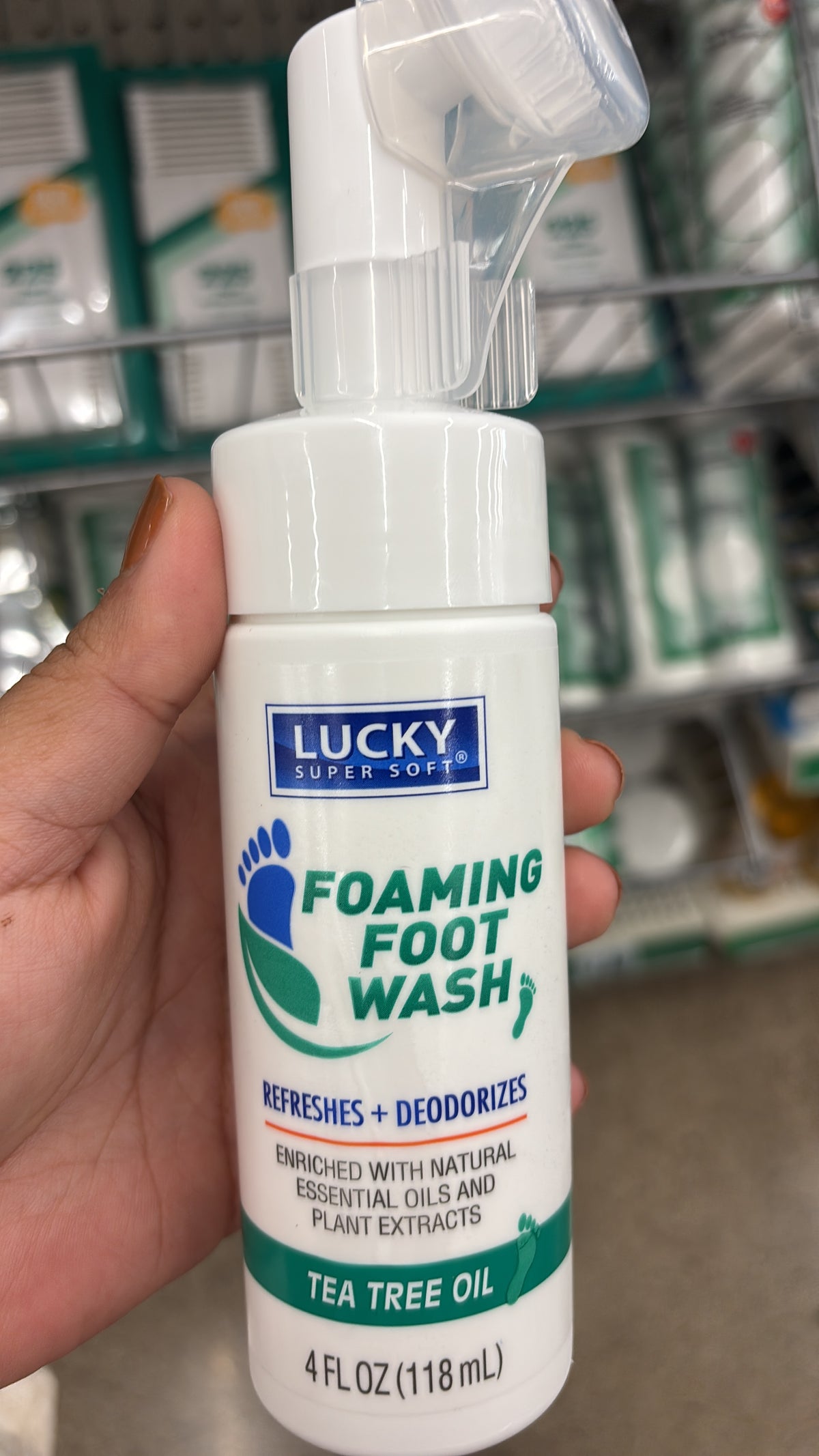 Lucky Foaming Foot Wash Refreshes + Deodorant