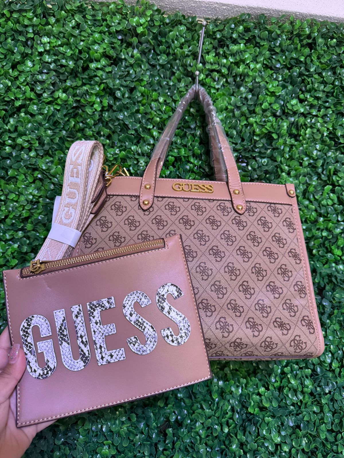 Bolso Guess Café