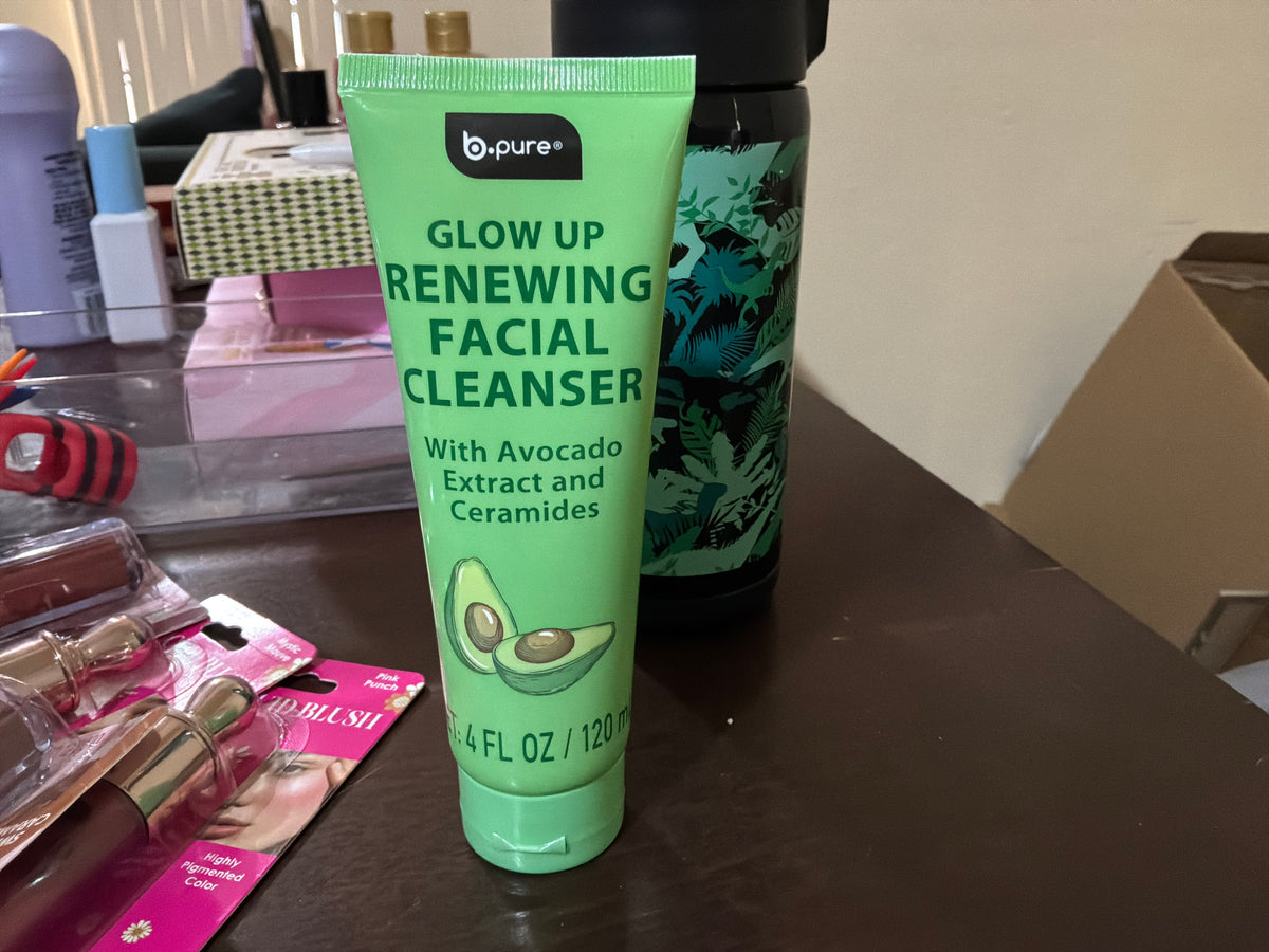 Glow up Renewing Facial Cleanser