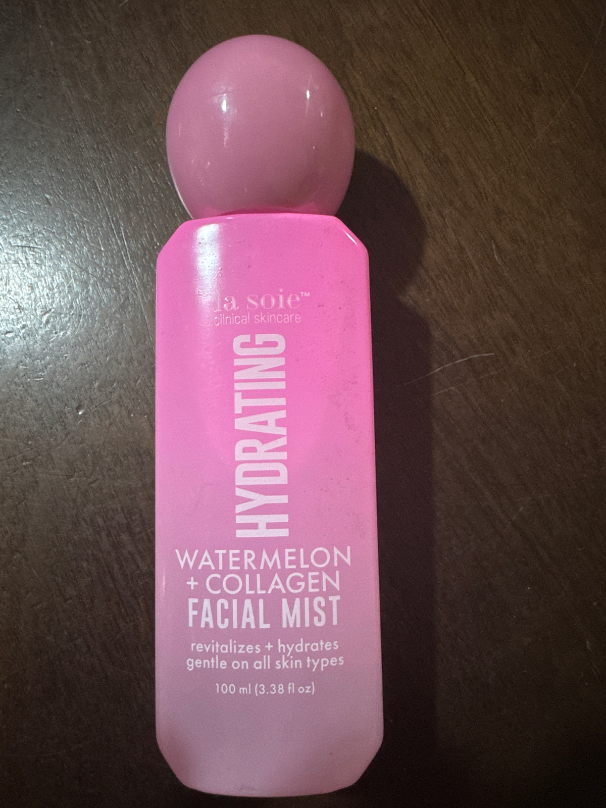 La soie clinical Skincare Hydrating Watermelon + Collagen Facial Mist
