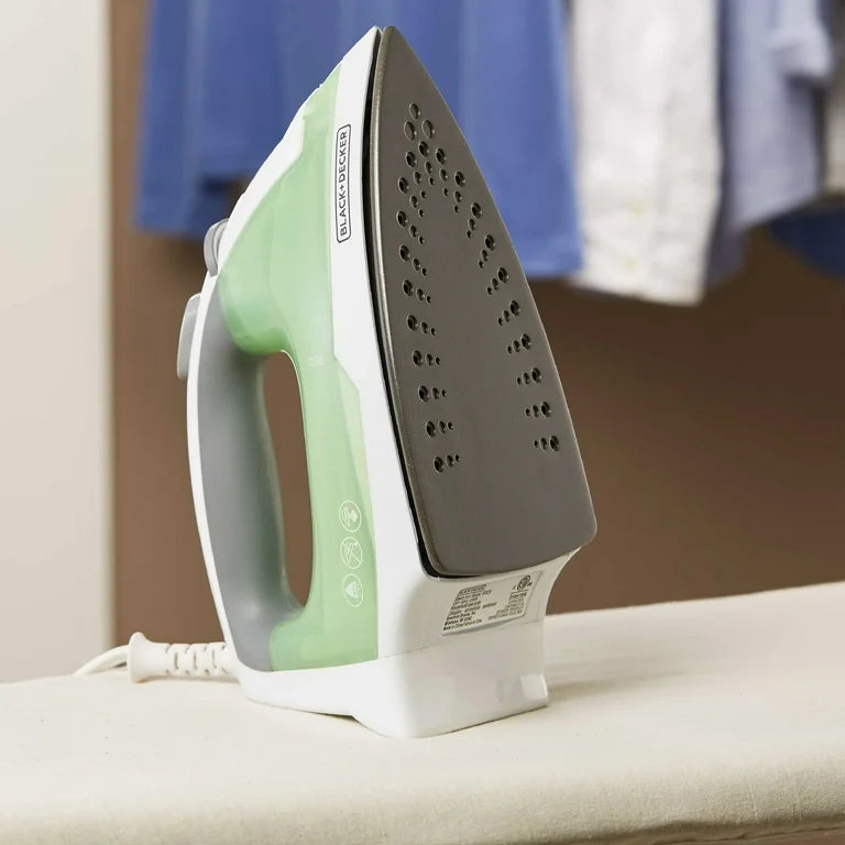 Black+Decker, Plancha Compacta Fácil Vapor, IR02V-T