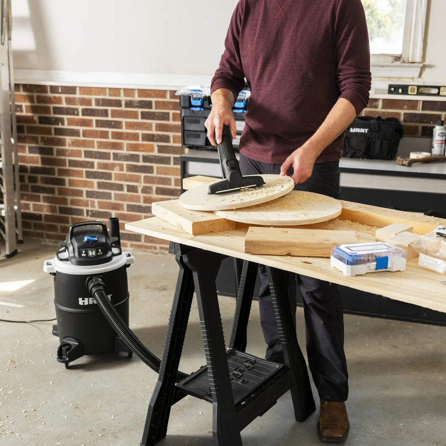 HART Aspiradora en Seco/húmedo de Poliéster de 7 Galones y 5 Picos CV, VOC708PF 3701