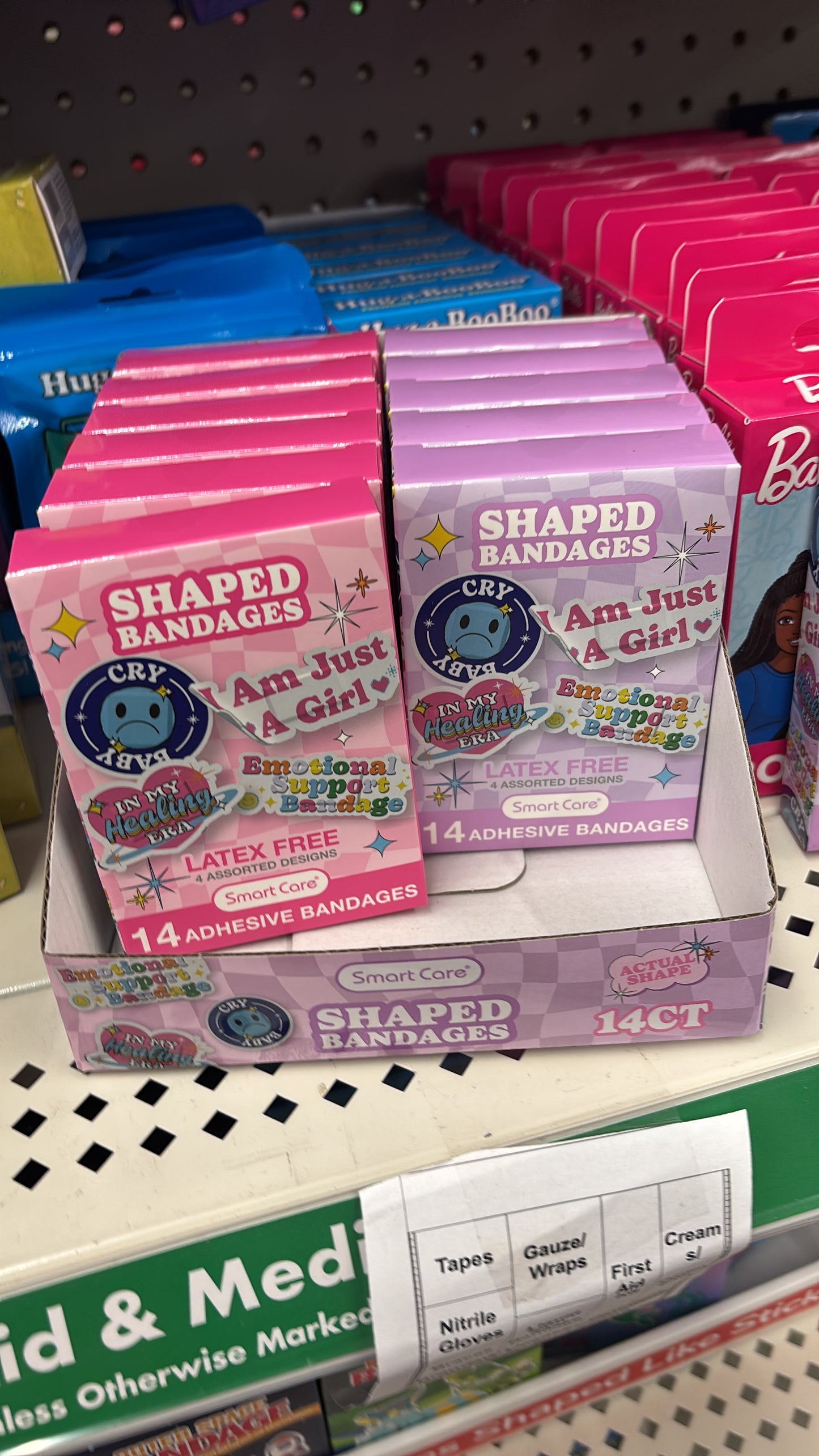 Shaped bandage