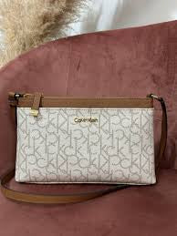 Bolsa Calvin Klein Crossbody Original - Monograma Logo Beige/Café