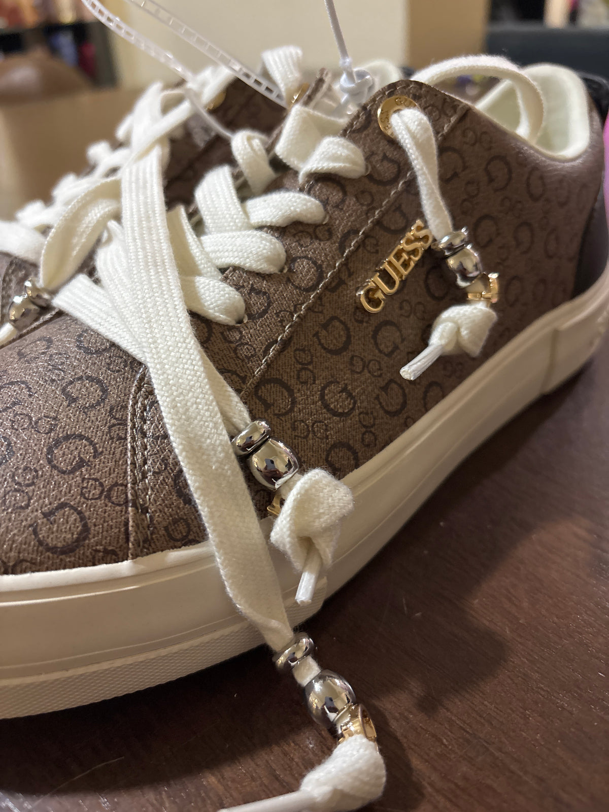 Tenis Guess