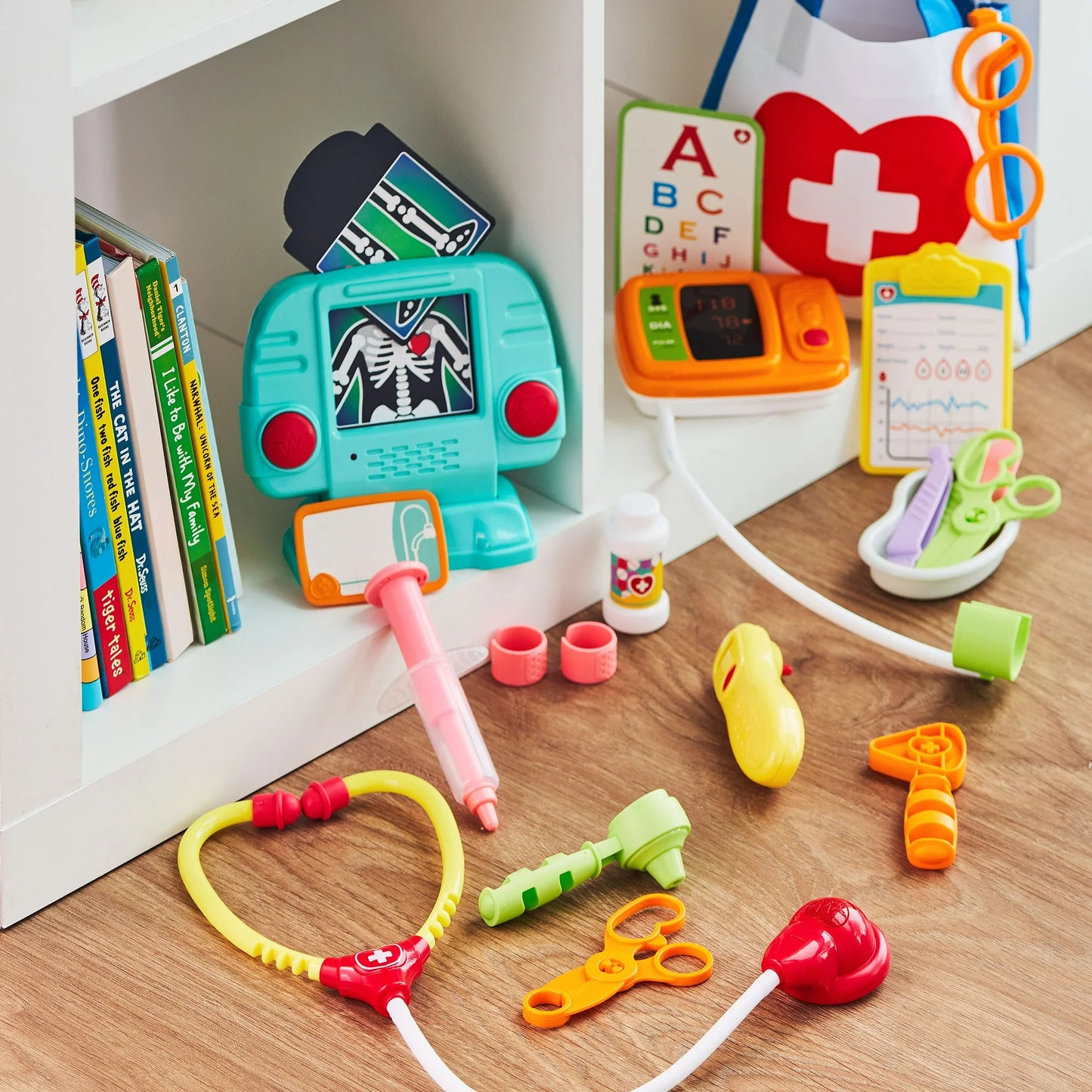 Kid Connection Doctor Set de Juego, 25 Piezas, Juguetes para Niños Pequeños