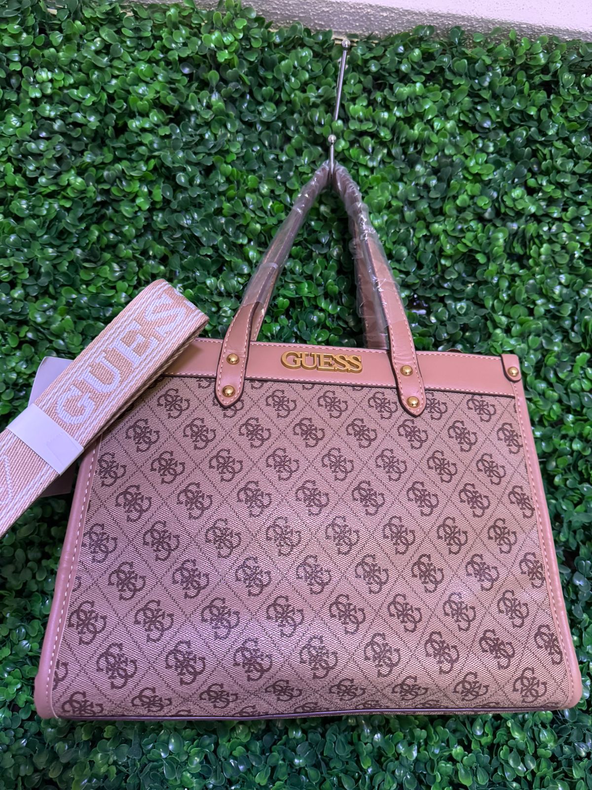 Bolso Guess Café