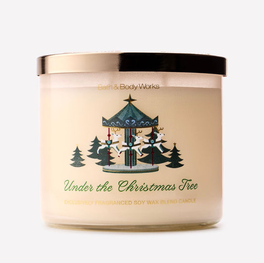 Bath & Body Works Under the Christmas Tree – Vela Aromática de 3 Mechas | Edición Navideña
