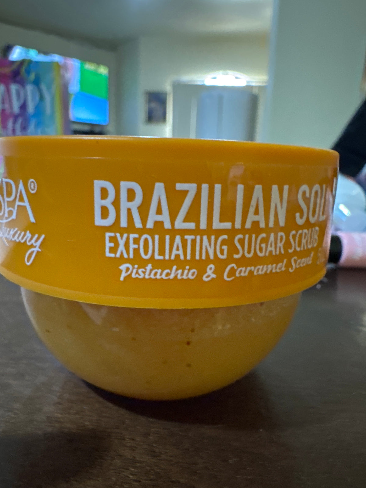 Spa luxury Brazilian Sol Exfoliating Sugar Scrub Pistacho y Caramel