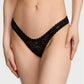 🖤 Tanga Victoria’s Secret de Encaje Floral Negro para Mujer – Corte Bajo