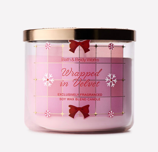 Wrapped in Velvet Vela 3 Mechas Bath & Body Works 411 g