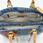 BOLSA STEVE MADDEN BLUE MULT BMICKEY DENIM SATCHEL MODELO DR144600