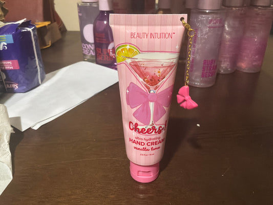 Beauty intuition A tiny bit moisturized Hand Cream Vanilla Lime