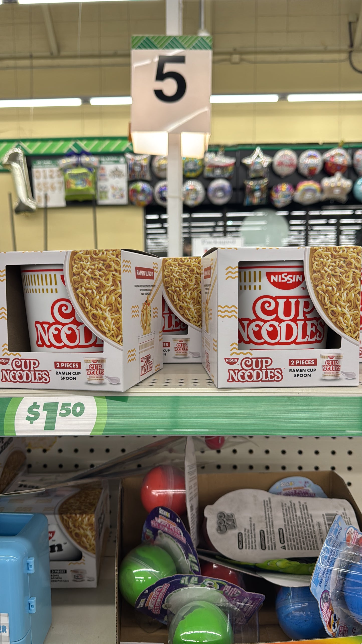 Plato Cup Ncodles Nissin