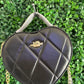A BOLSA COACH CORAZON NEGRA